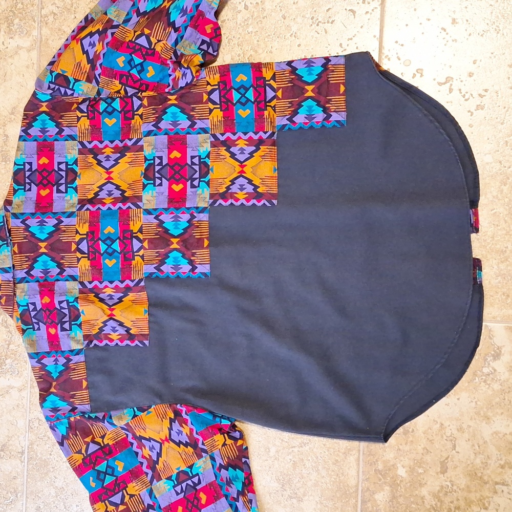 Unique Design Button Down Shirt - image 5